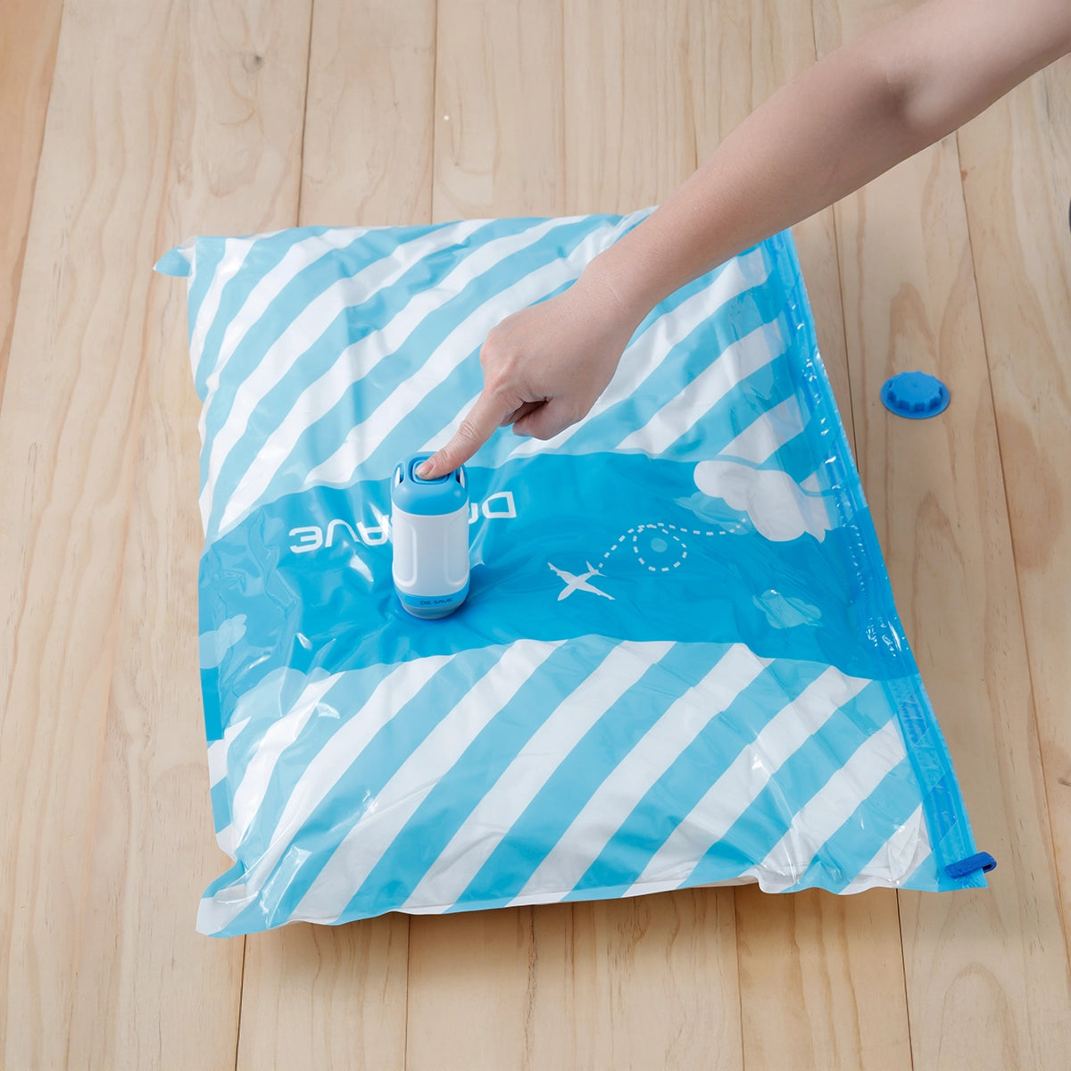 DR. SAVE UNO Battery-Operated Mini Vacuum Pump for Storage Bags